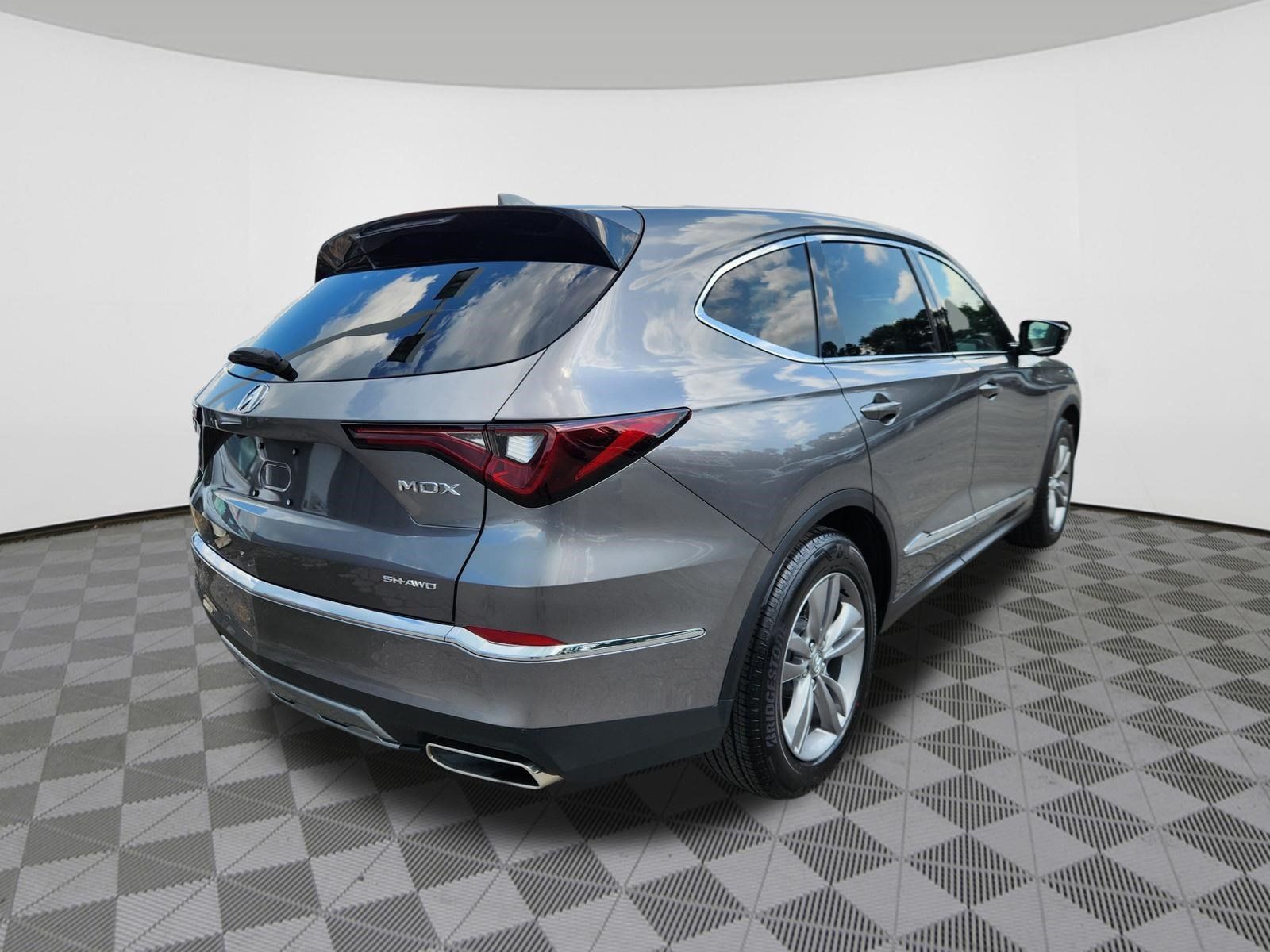 Certified 2026 Acura MDX SH-AWD image 4