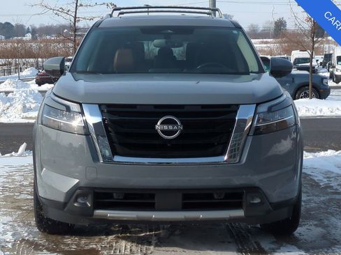 Used 2022 Nissan Pathfinder Platinum w/ Cargo Package image 10