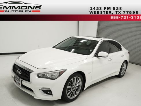 Used 2018 INFINITI Q50 Luxe w/ Essential Package (3.0T Luxe) RWD image 1