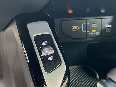 New 2026 Kia Sorento SX image 21