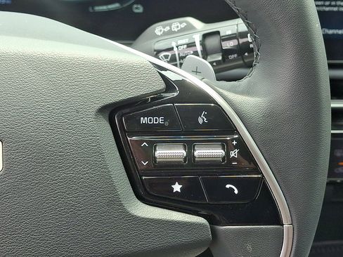 Certified 2024 Kia Niro EX FWD image 23