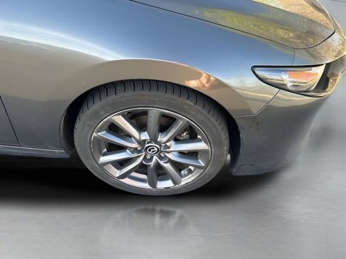 Used 2021 MAZDA MAZDA3 s image 12