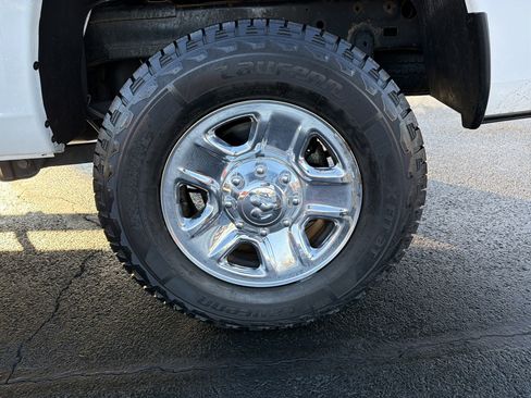 Used 2015 RAM 2500 Tradesman w/ Chrome Appearance Group image 33