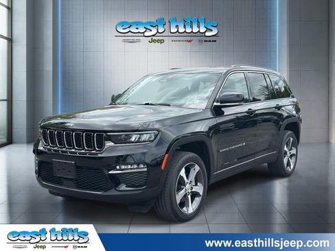 Certified 2023 Jeep Grand Cherokee Limited AWD/4WD image 7