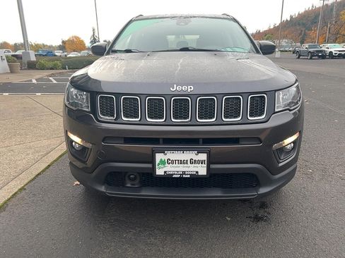 Used 2020 Jeep Compass Latitude image 5