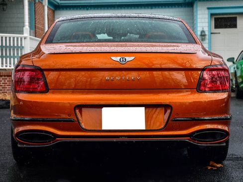 Used 2024 Bentley Flying Spur W12 image 7