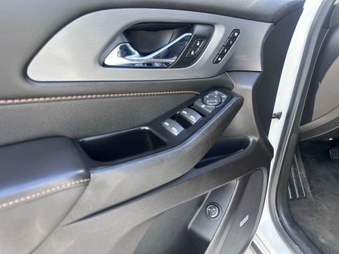 Used 2020 Chevrolet Traverse Premier w/ LPO, Floor Liner Package FWD image 10
