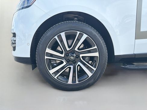 Used 2023 Land Rover Range Rover Long Wheelbase SE AWD/4WD image 45
