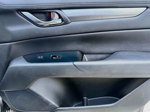 Used 2018 MAZDA CX-5 Touring FWD image 17