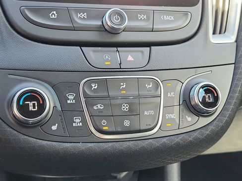 Used 2024 Chevrolet Malibu LT FWD image 40