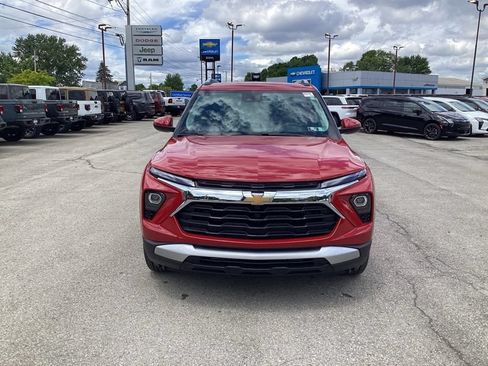 New 2026 Chevrolet TrailBlazer LT w/ Driver Confidence Package AWD/4WD image 2