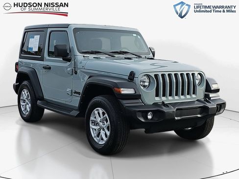 Used 2023 Jeep Wrangler Sport S image 1