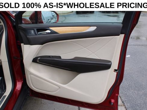 Used 2015 Lincoln MKC FWD w/ Equipment Group 101A Select image 22