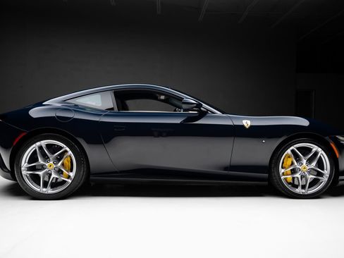 Used 2023 Ferrari Roma RWD image 37