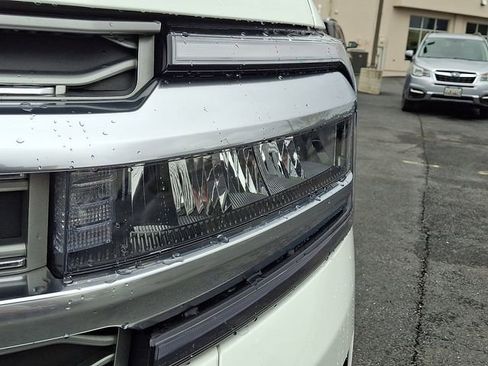 Certified 2024 Ford Expedition Max Platinum image 9