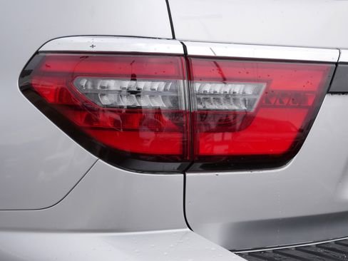 Certified 2024 Nissan Armada SL w/ Cargo Package image 17