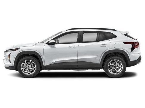 Certified 2025 Chevrolet Trax LS FWD image 70