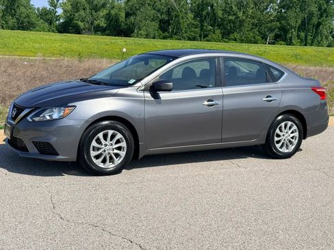 Used 2018 Nissan Sentra SV w/ Premium Package (P01) FWD image 14