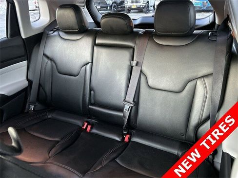 Certified 2022 Jeep Compass Limited image 23