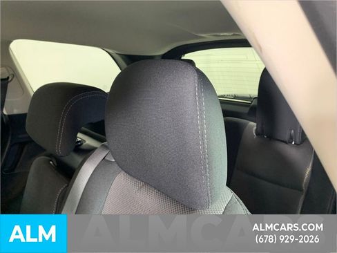 Used 2020 Nissan Pathfinder S image 28