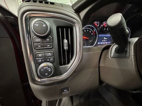 Used 2019 Chevrolet Silverado 1500 RST w/ All-Star Edition AWD/4WD image 22