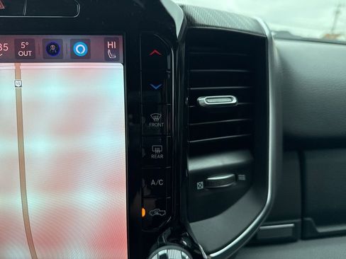 New 2026 RAM 1500 4x4 Crew Cab image 54