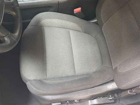 Used 2024 Chevrolet Traverse LT image 19