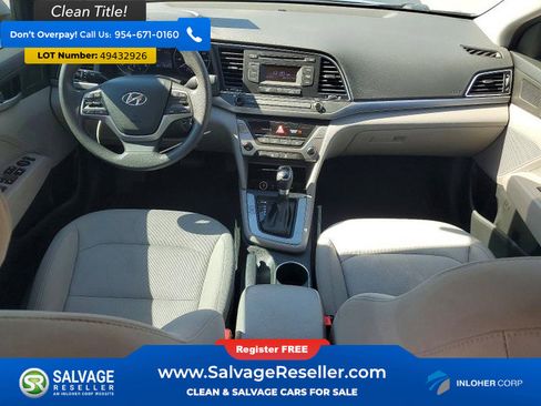 Used 2017 Hyundai Elantra SE image 11