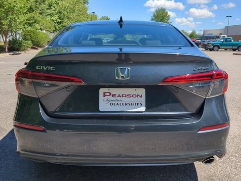 Used 2023 Honda Civic Sport image 5