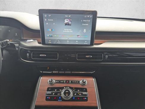 Used 2020 Lincoln Aviator Reserve w/ Elements Package Plus image 12