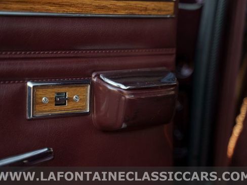 Used 1991 Jeep Grand Wagoneer image 87