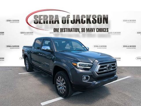 Used 2023 Toyota Tacoma Limited AWD/4WD image 2