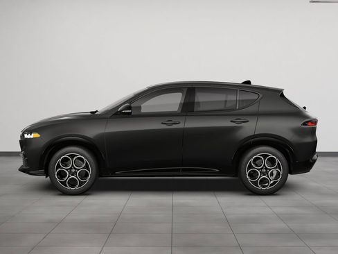New 2026 Alfa Romeo Tonale image 3
