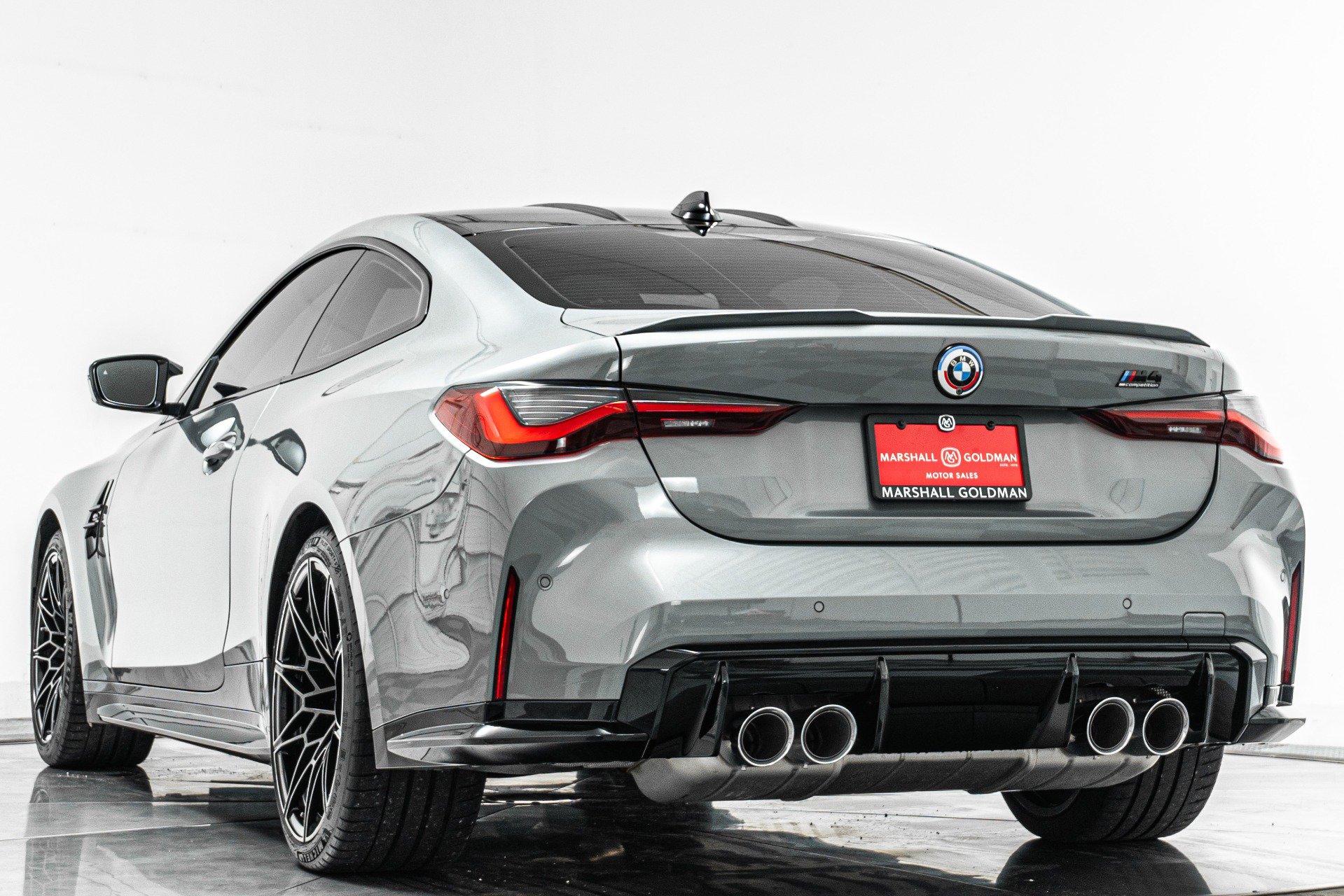 Used 2022 BMW M4 Competition w/ Executive Package RWD image 7
