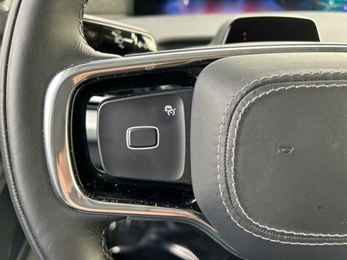 Used 2025 Lincoln Navigator Reserve image 12