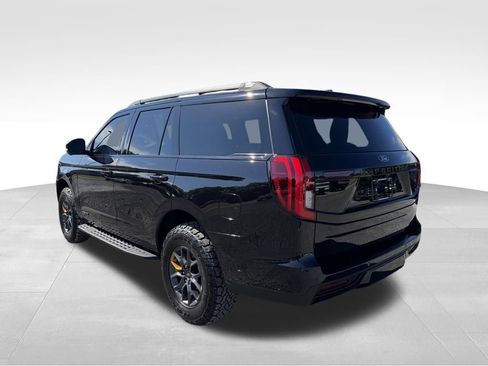 Used 2025 Ford Expedition Tremor AWD/4WD image 18