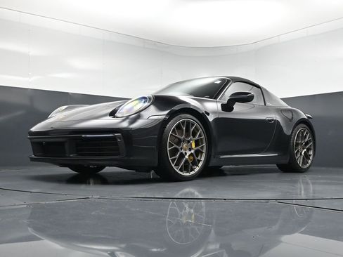 Certified 2021 Porsche 911 Targa 4S AWD/4WD image 20