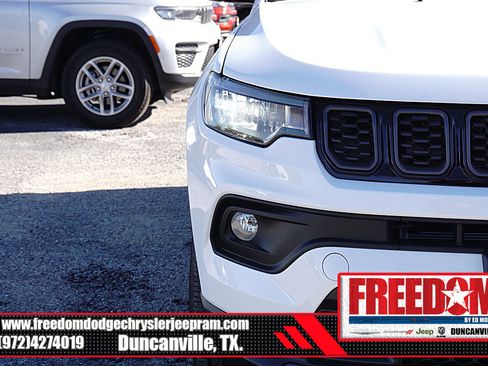 New 2026 Jeep Compass Latitude image 43