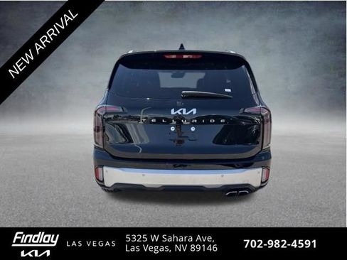 Certified 2023 Kia Telluride EX w/ EX Captain's Chair Package FWD image 6