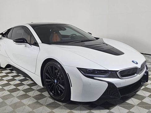 Used 2019 BMW i8 Coupe image 3