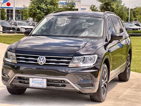 Used 2021 Volkswagen Tiguan S FWD image 2