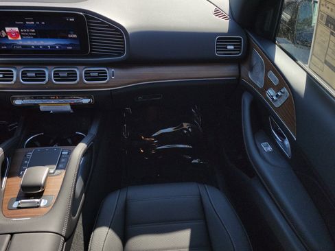 New 2026 Mercedes-Benz GLE 580 4MATIC image 19