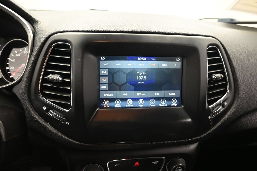 Used 2021 Jeep Compass Latitude FWD image 12