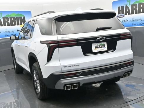New 2026 Chevrolet Traverse LT image 4