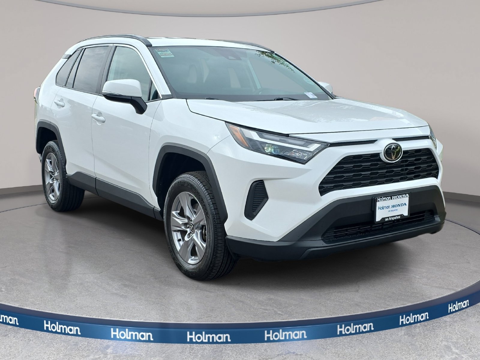 Used 2025 Toyota RAV4 XLE AWD/4WD image 4