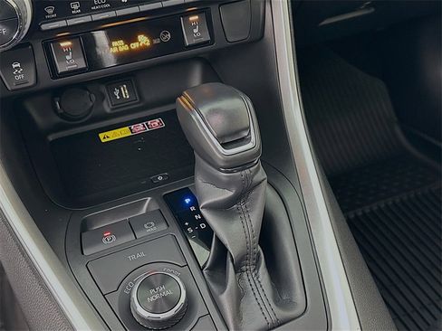 Used 2024 Toyota RAV4 XLE Premium image 19