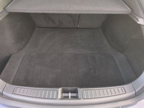 Used 2020 Tesla Model S Long Range image 6