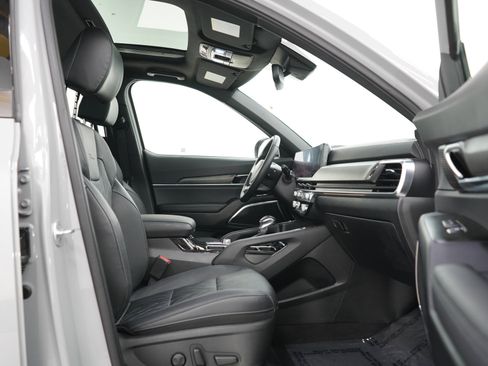 Used 2023 Kia Telluride SX X-Line AWD/4WD image 12