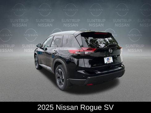 Used 2025 Nissan Rogue SV w/ SV Premium Package FWD image 3