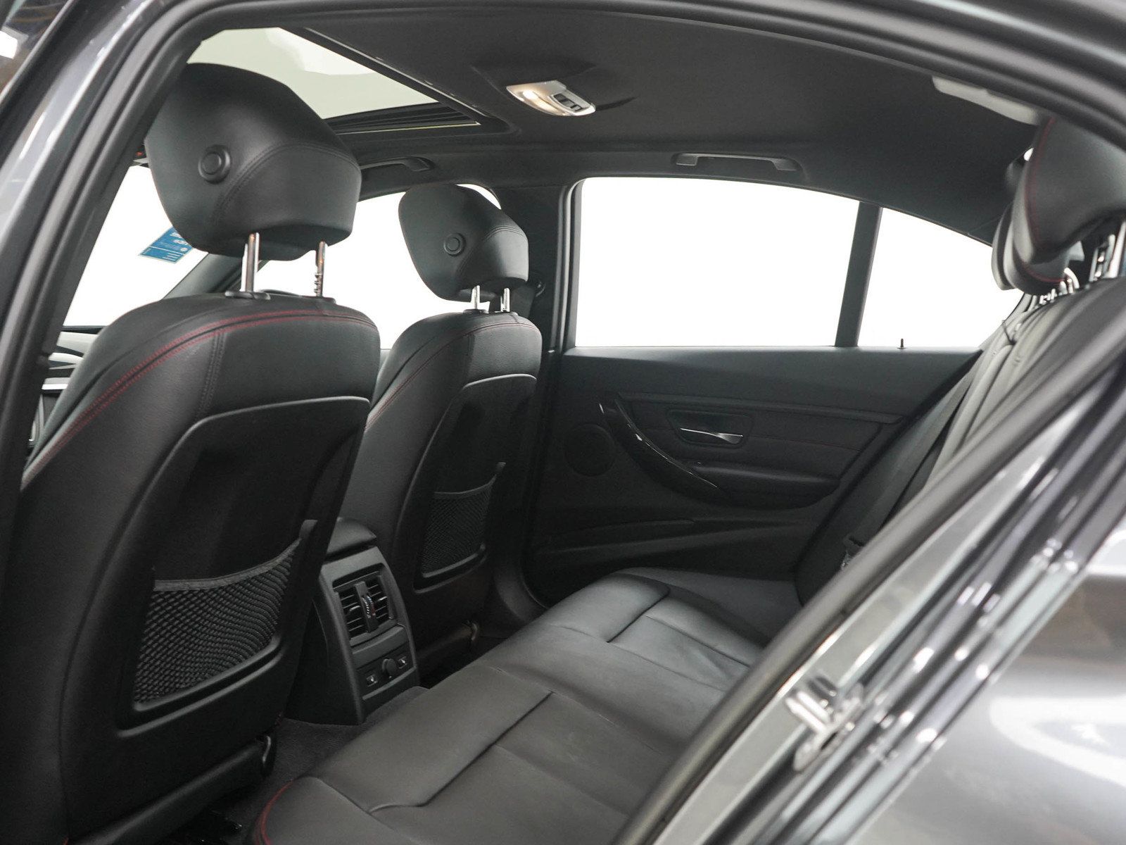 Used 2014 BMW 328i xDrive Sedan AWD/4WD image 16